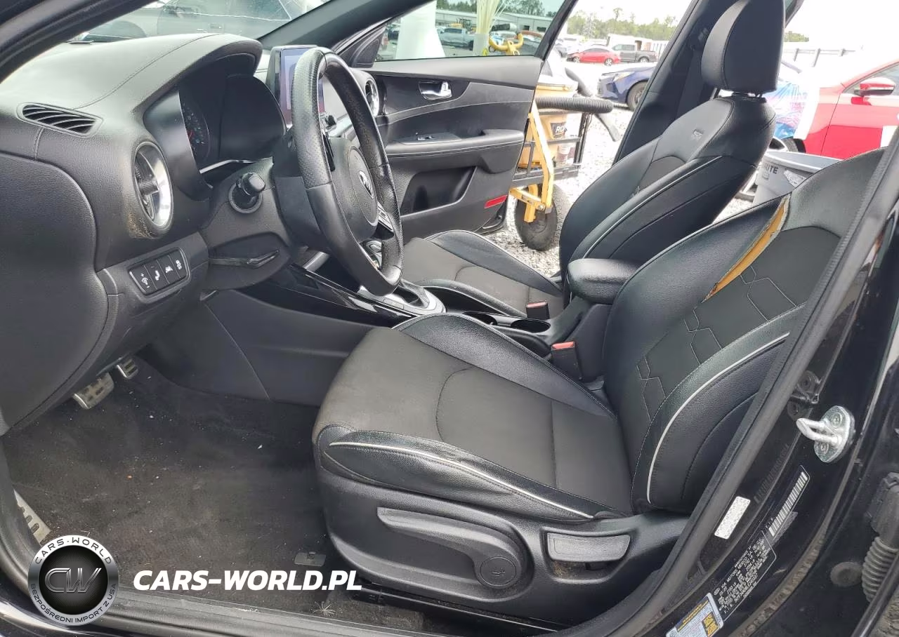 2020 Kia Forte Gt Line VIN:3KPF34AD8LE240337 - 7