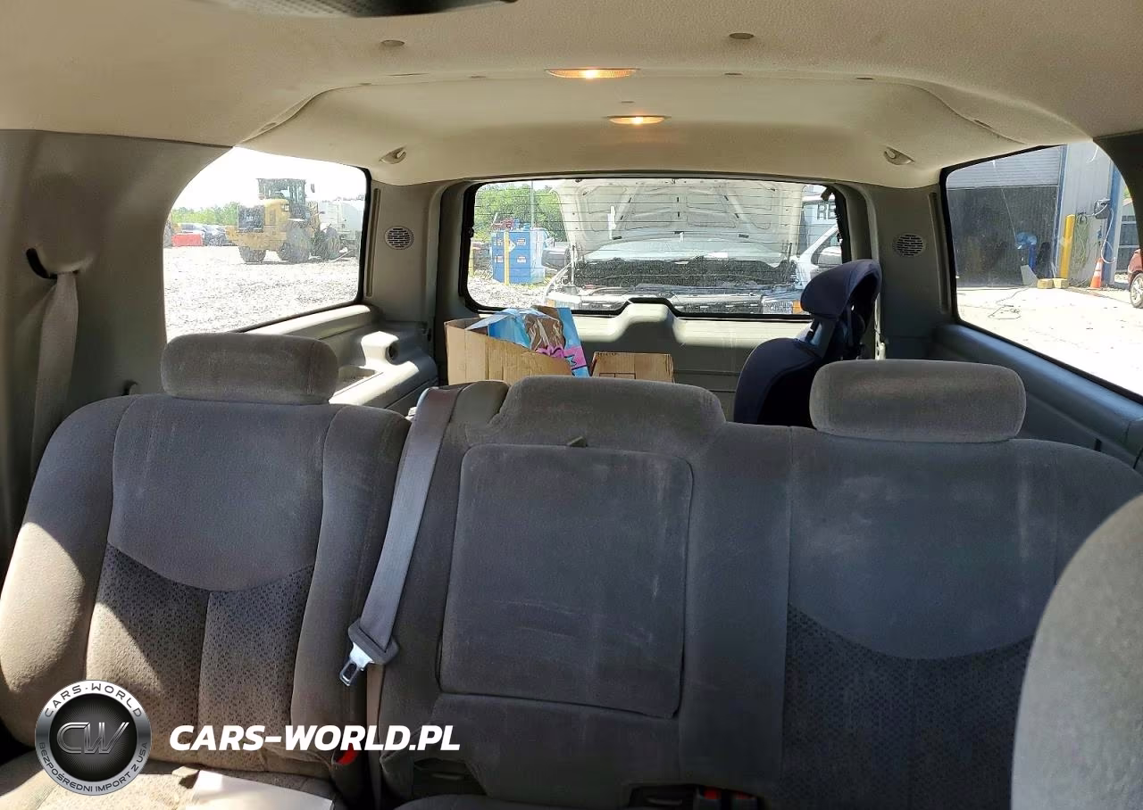 2004 Chevrolet Suburban K1500 VIN:3GNFK16T54G296718 - 10