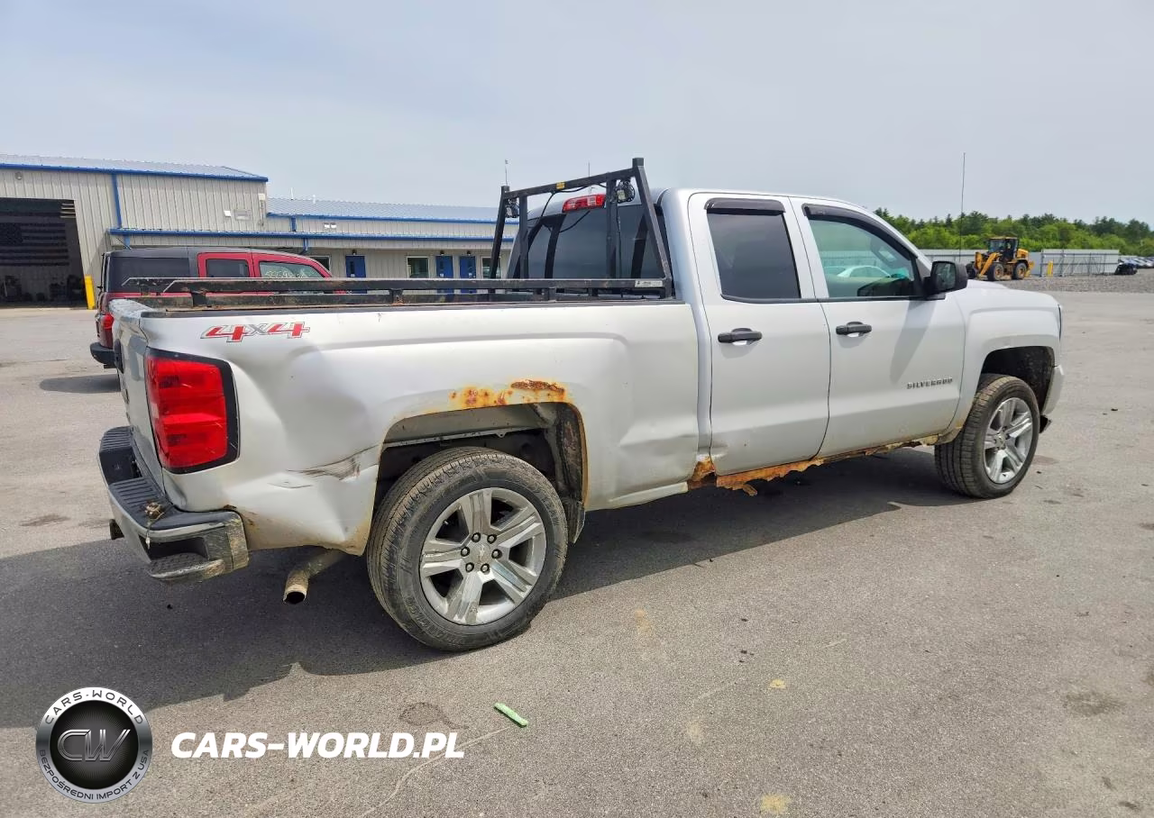 2016 Chevrolet Silverado K1500 Custom VIN:1GCVKPEC4GZ179600 - 3