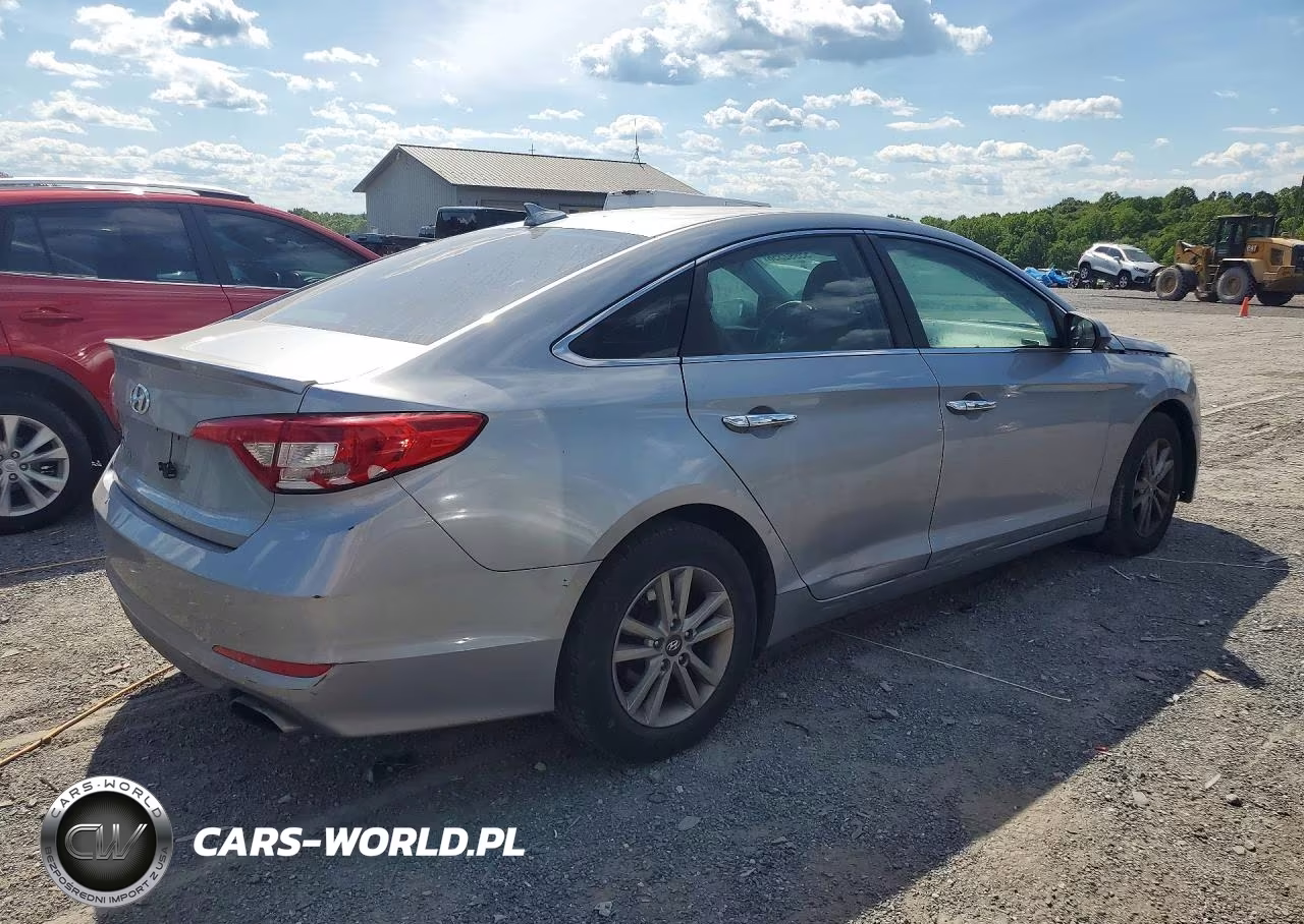 2015 Hyundai Sonata Se VIN:5NPE24AF2FH057175 - 3