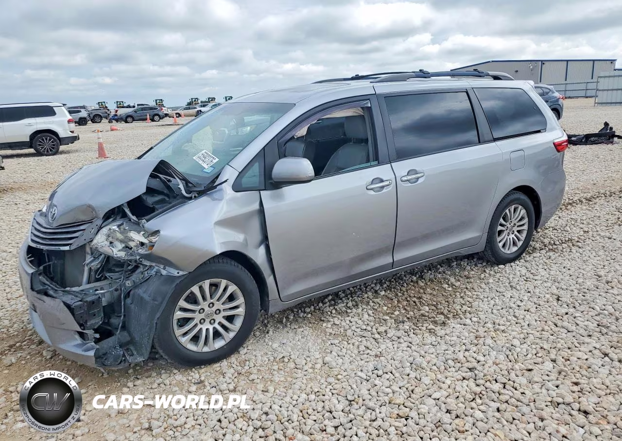 2015 Toyota Sienna Xle 8-Passenger