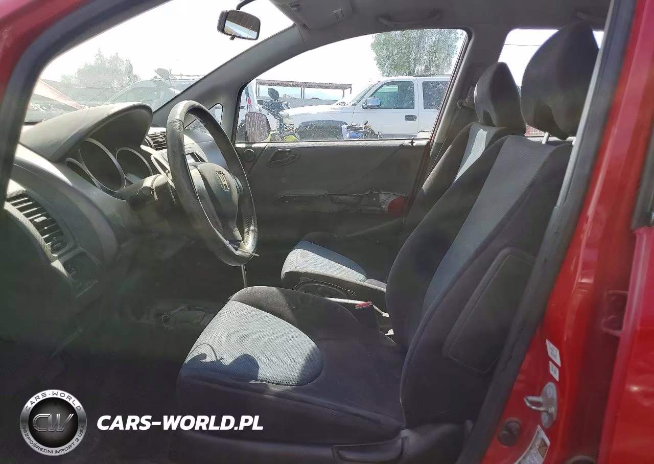 2008 Honda Fit Sport VIN:JHMGD38608S064924 - 7