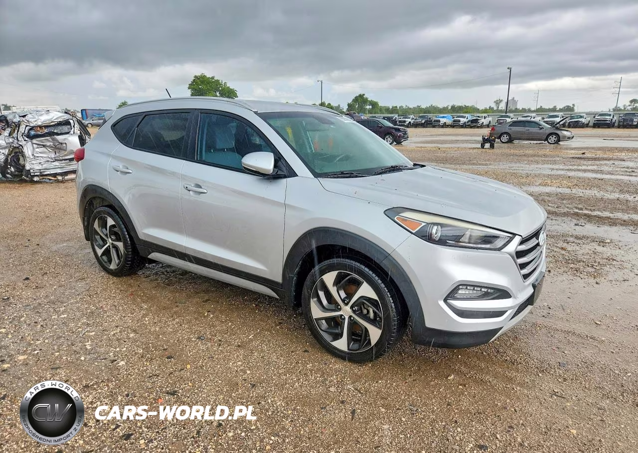2017 Hyundai Tucson Sport VIN:KM8J33A2XHU521174 - 4