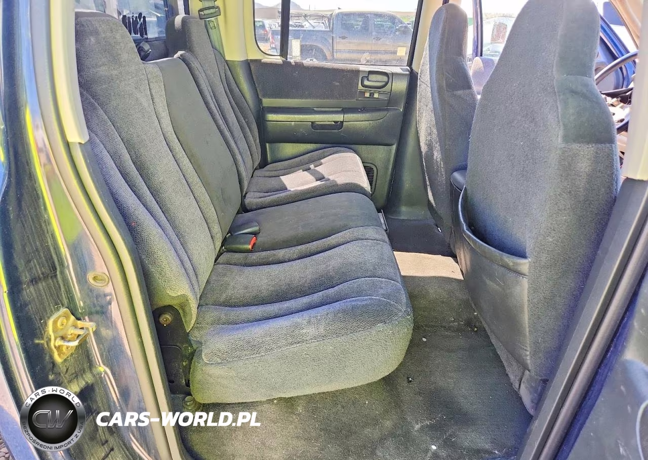 2004 Dodge Dakota Quad Sport VIN:1D7HL38N34S644443 - 10