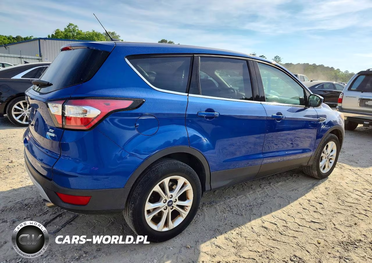 2017 Ford Escape Se VIN:1FMCU0GDXHUB96894 - 3