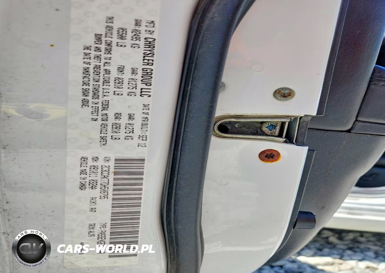 2013 Chrysler 300C VIN:2C3CCAKT7DH508795 - 12