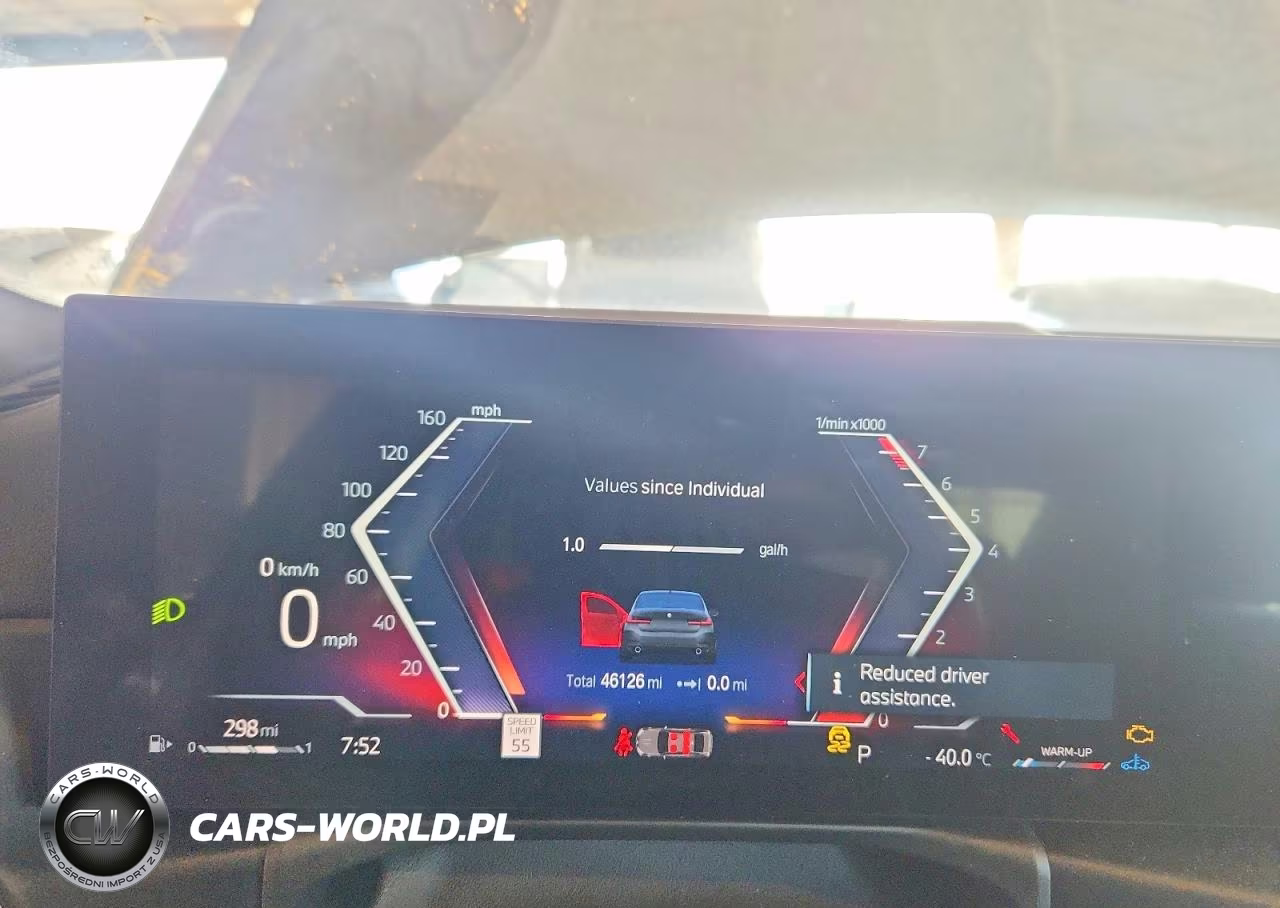 2024 BMW 330I VIN:3MW69FF07R8E35382 - 9