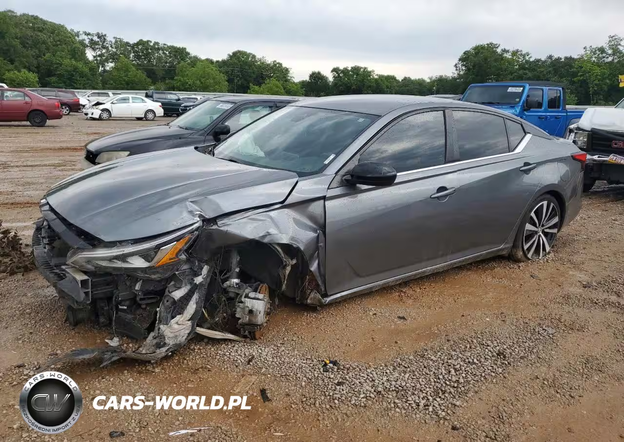 2021 Nissan Altima Sr