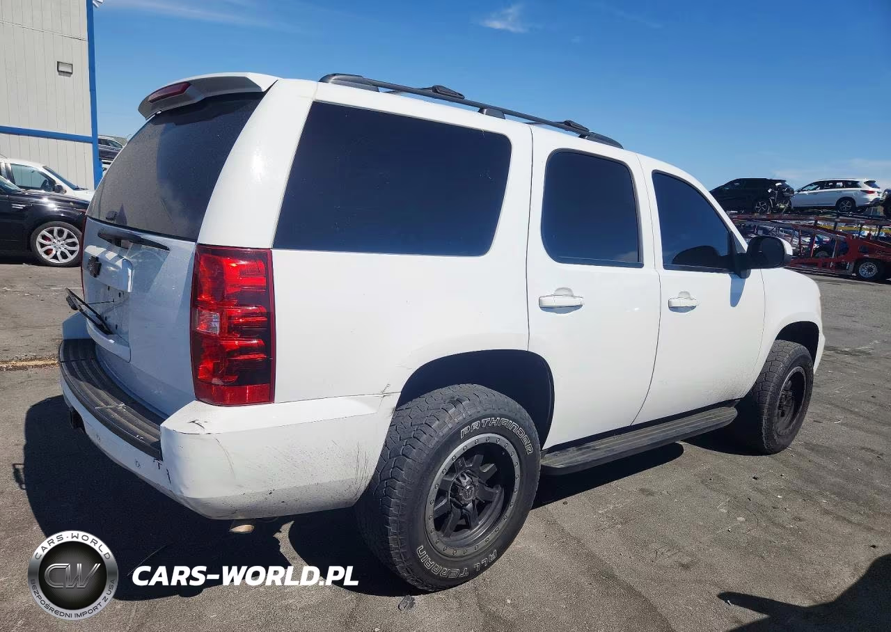2012 Chevrolet Tahoe Lt VIN:1GNSCBE08CR228145 - 3