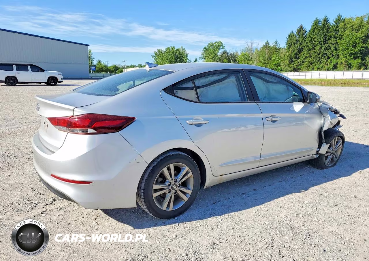 2018 Hyundai Elantra Value Edition VIN:KMHD84LF6JU533431 - 3