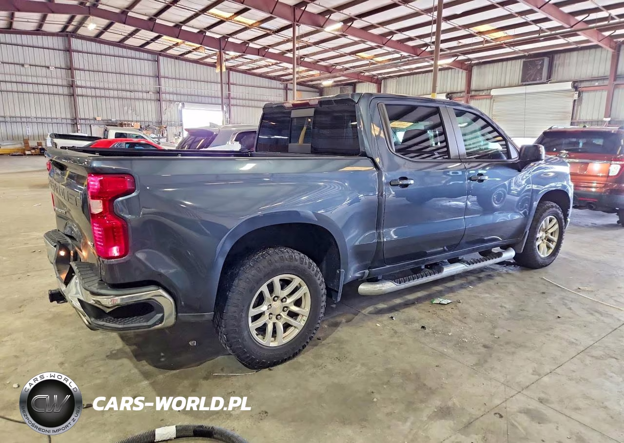 2019 Chevrolet Silverado VIN:3GCUYDED1KG133118 - 3