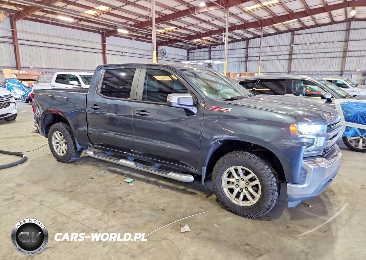 2019 Chevrolet Silverado VIN:3GCUYDED1KG133118 - 4