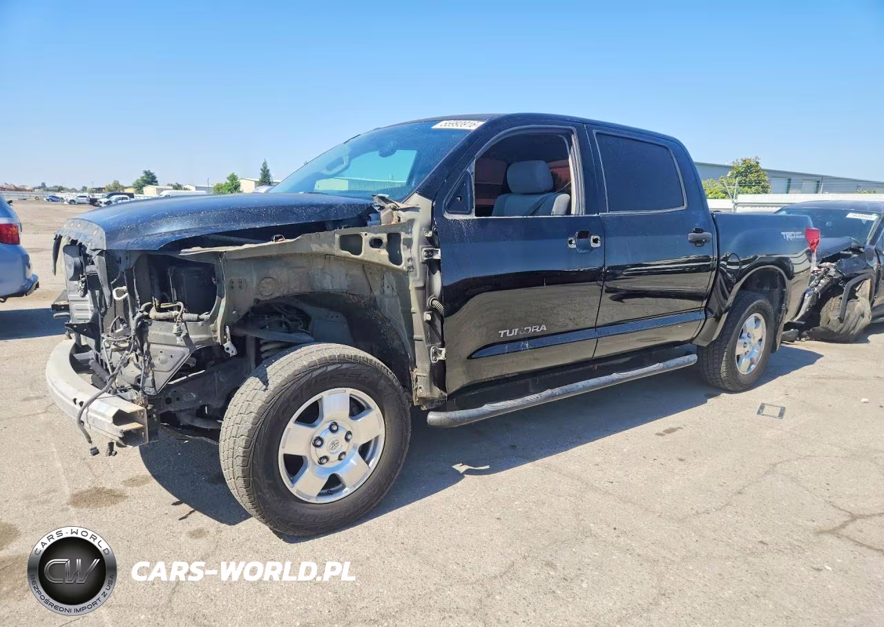 2013 Toyota Tundra Crewmax Sr5