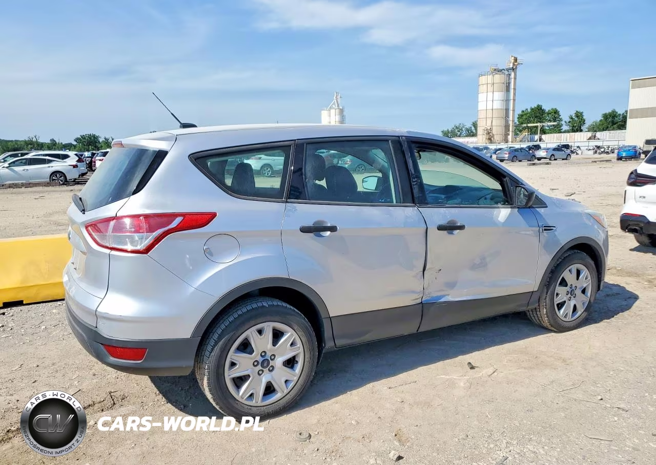 2016 Ford Escape S VIN:1FMCU0F76GUB23659 - 3