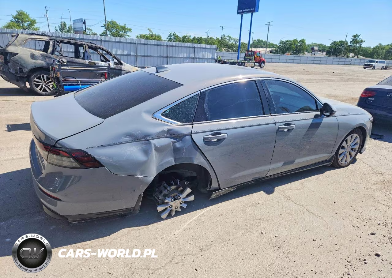2023 Honda Accord Touring Hybrid VIN:1HGCY2F89PA006934 - 3