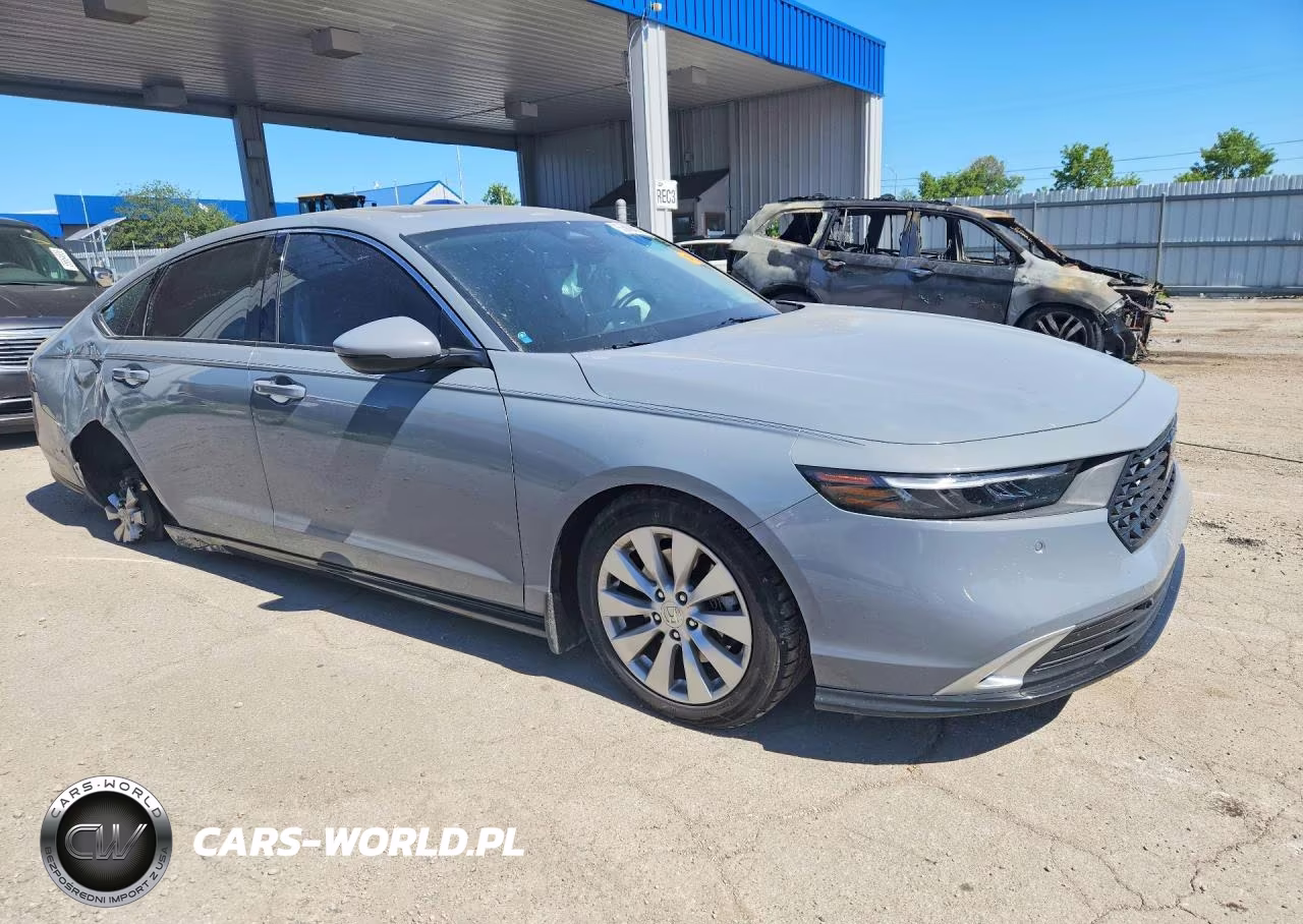 2023 Honda Accord Touring Hybrid VIN:1HGCY2F89PA006934 - 4