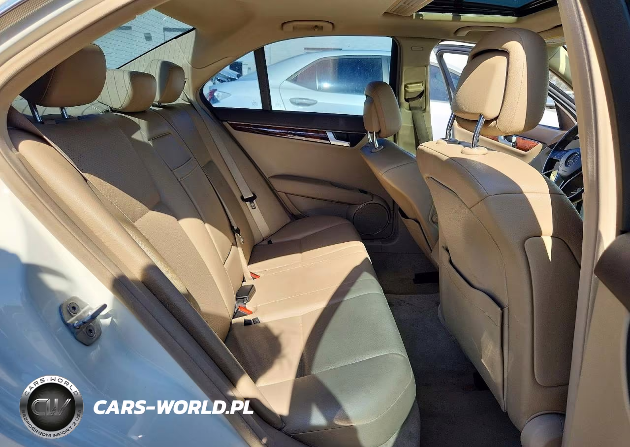2012 Mercedes-Benz C 250 VIN:WDDGF4HB7CA682065 - 10