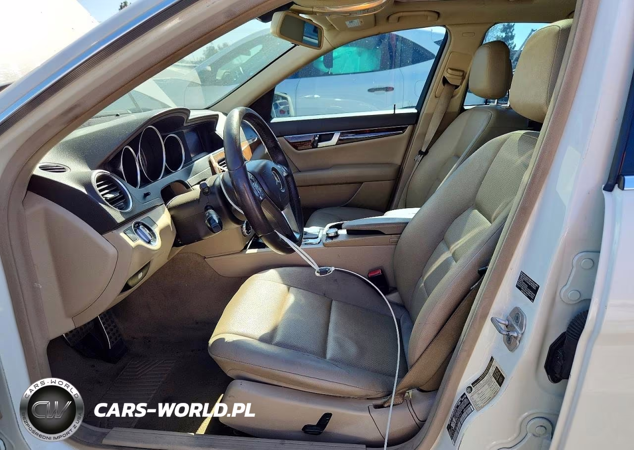 2012 Mercedes-Benz C 250 VIN:WDDGF4HB7CA682065 - 7