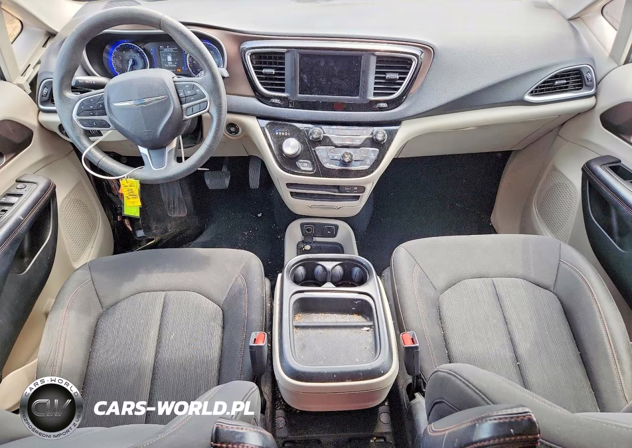 2018 Chrysler Pacifica Touring Plus VIN:2C4RC1FG5JR277677 - 8