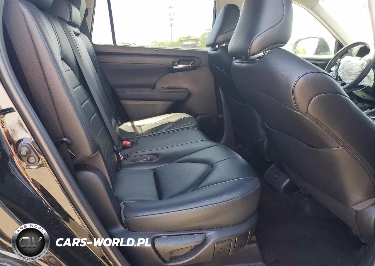 2023 Toyota Highlander Xle VIN:5TDKDRBHXPS010370 - 11