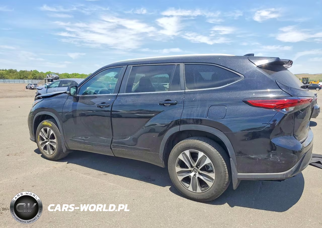 2023 Toyota Highlander Xle VIN:5TDKDRBHXPS010370 - 2