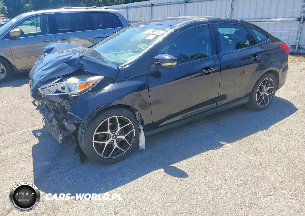 2017 Ford Focus Sel – zdjęcie 1 z 12