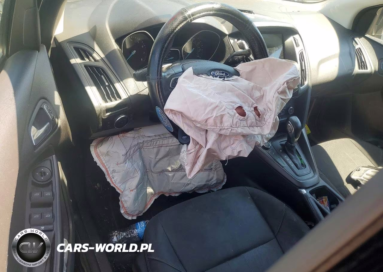 2017 Ford Focus Sel VIN:1FADP3H28HL253331 - 8