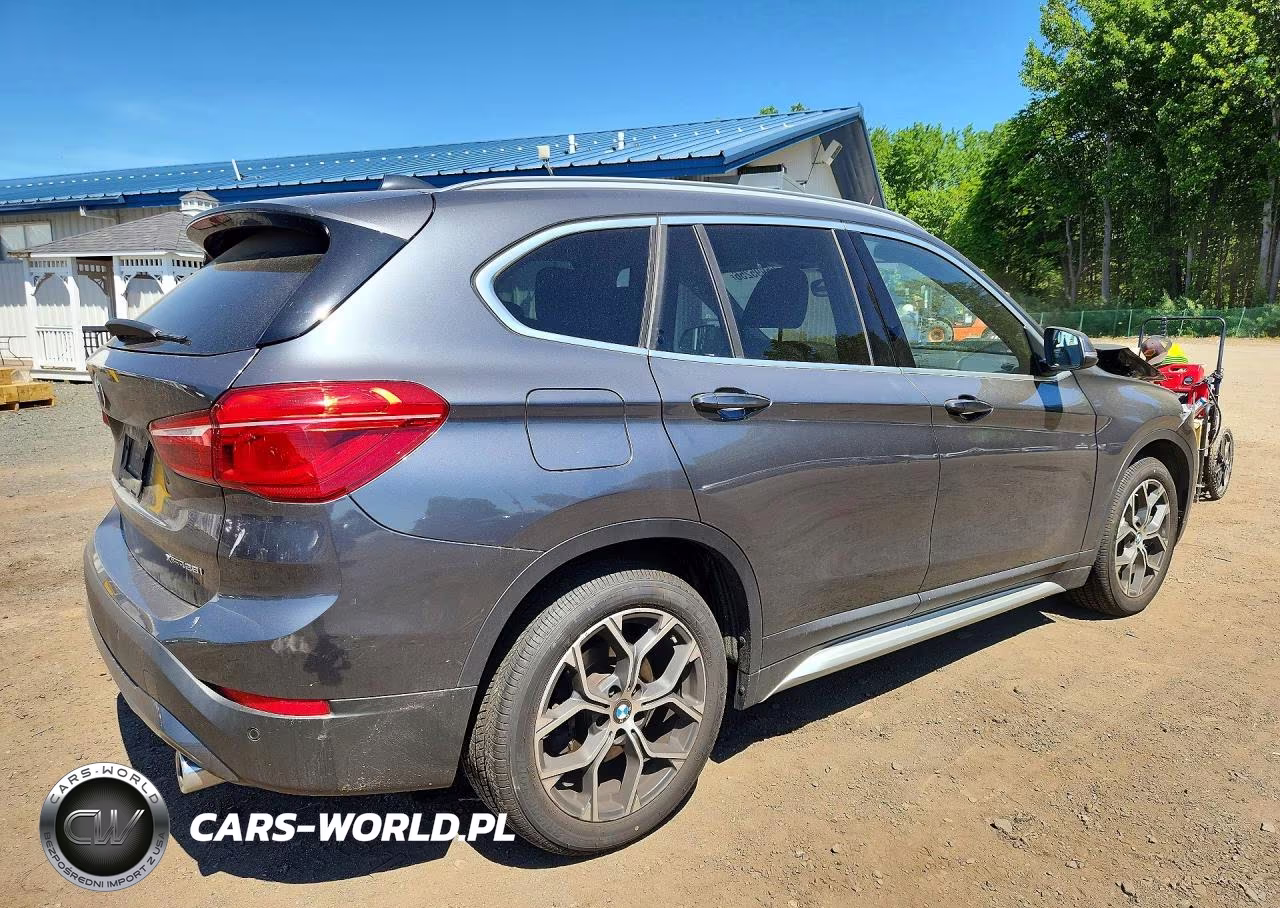 2020 BMW X1 xDrive28I VIN:WBXJG9C01L5P40196 - 3