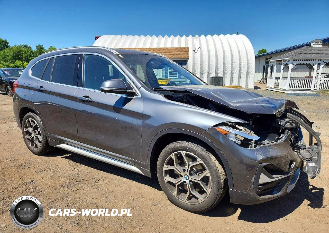 2020 BMW X1 xDrive28I VIN:WBXJG9C01L5P40196 - 4