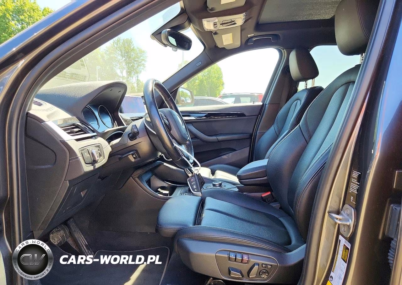 2020 BMW X1 xDrive28I VIN:WBXJG9C01L5P40196 - 7