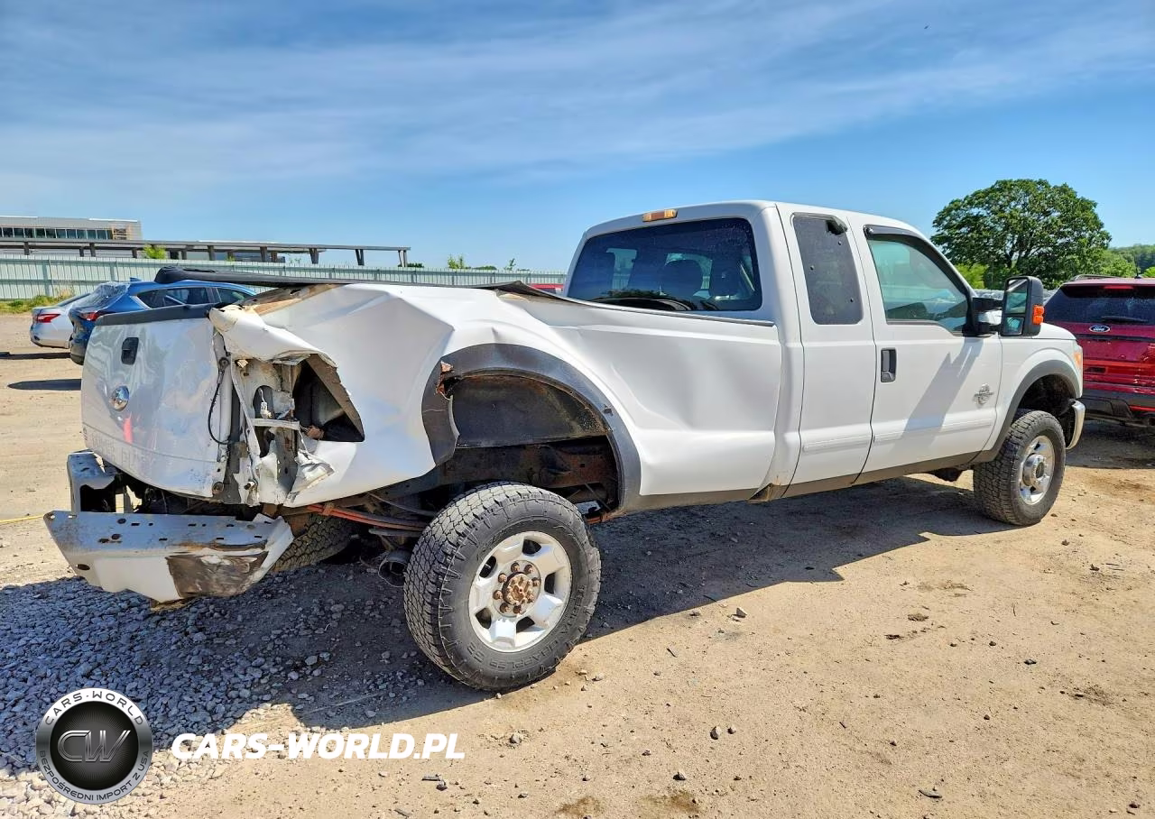 2012 Ford F250 Super Duty VIN:1FT7X2BT0CEC55834 - 3