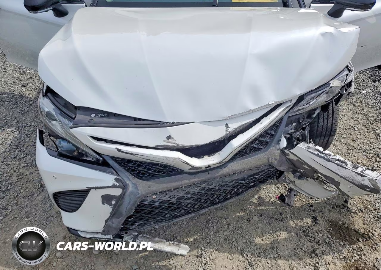 2018 Toyota Camry Xse VIN:4T1B61HK0JU073183 - 11