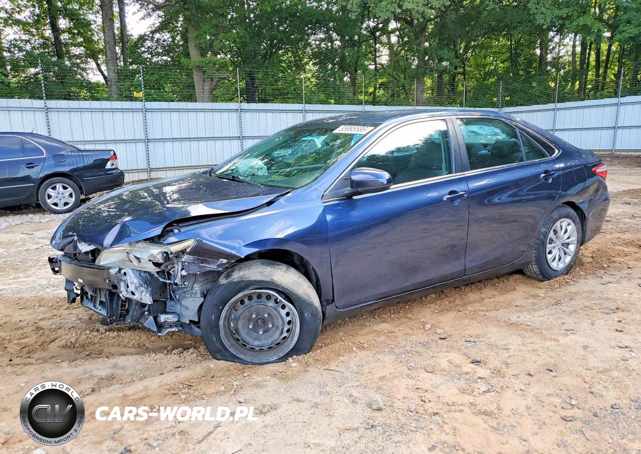 2016 Toyota Camry Le – zdjęcie 1 z 12