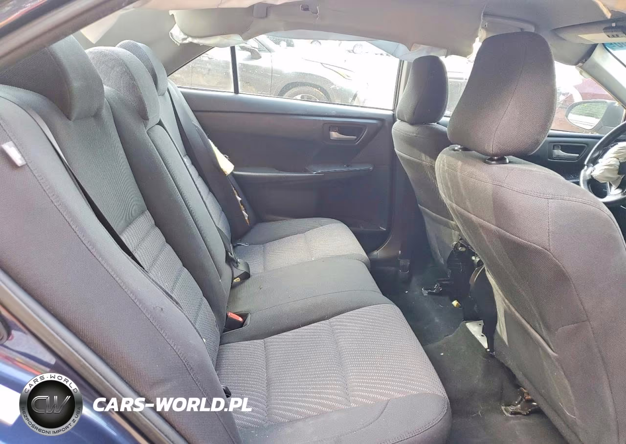 2016 Toyota Camry Le VIN:4T4BF1FK6GR575634 - 10