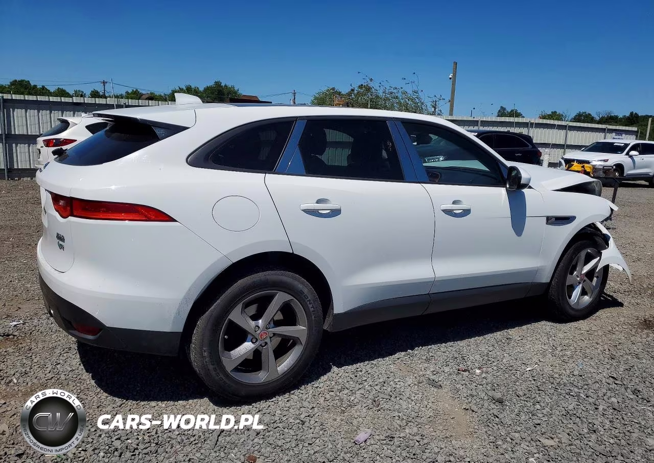 2017 Jaguar F-Pace Premium VIN:SADCJ2BV7HA496696 - 3