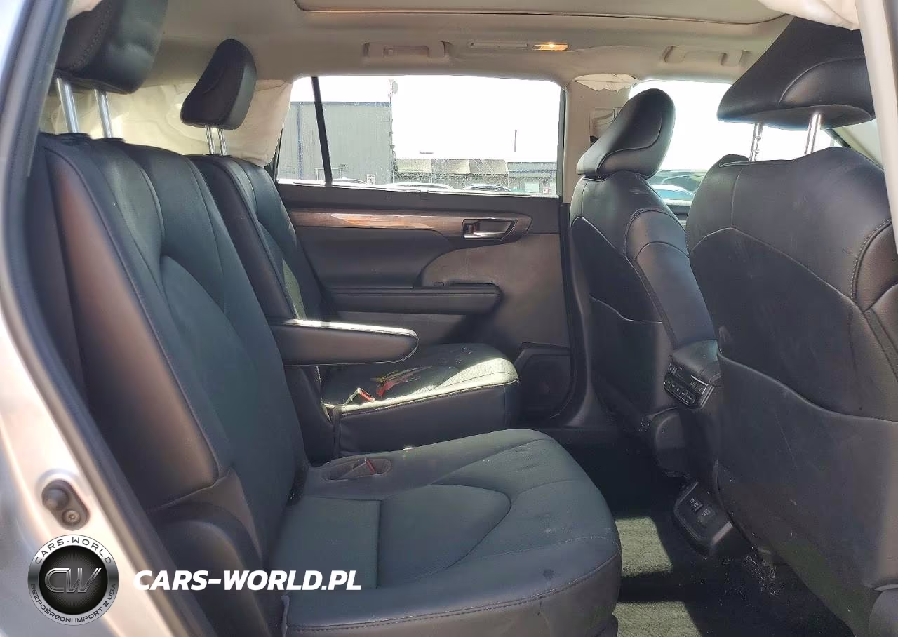 2021 Toyota Highlander Hybrid Platinum VIN:5TDFARAHXMS011512 - 11