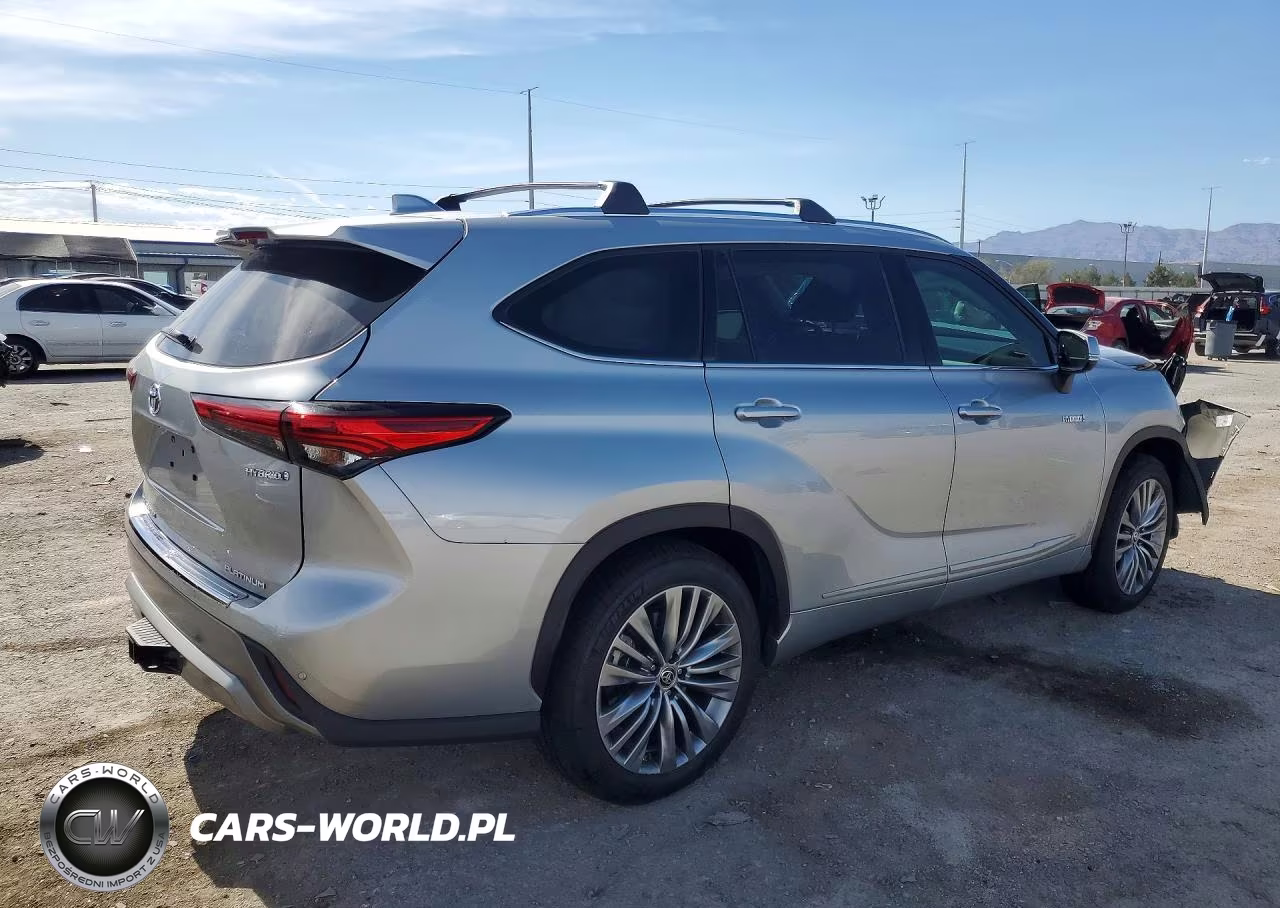 2021 Toyota Highlander Hybrid Platinum VIN:5TDFARAHXMS011512 - 3