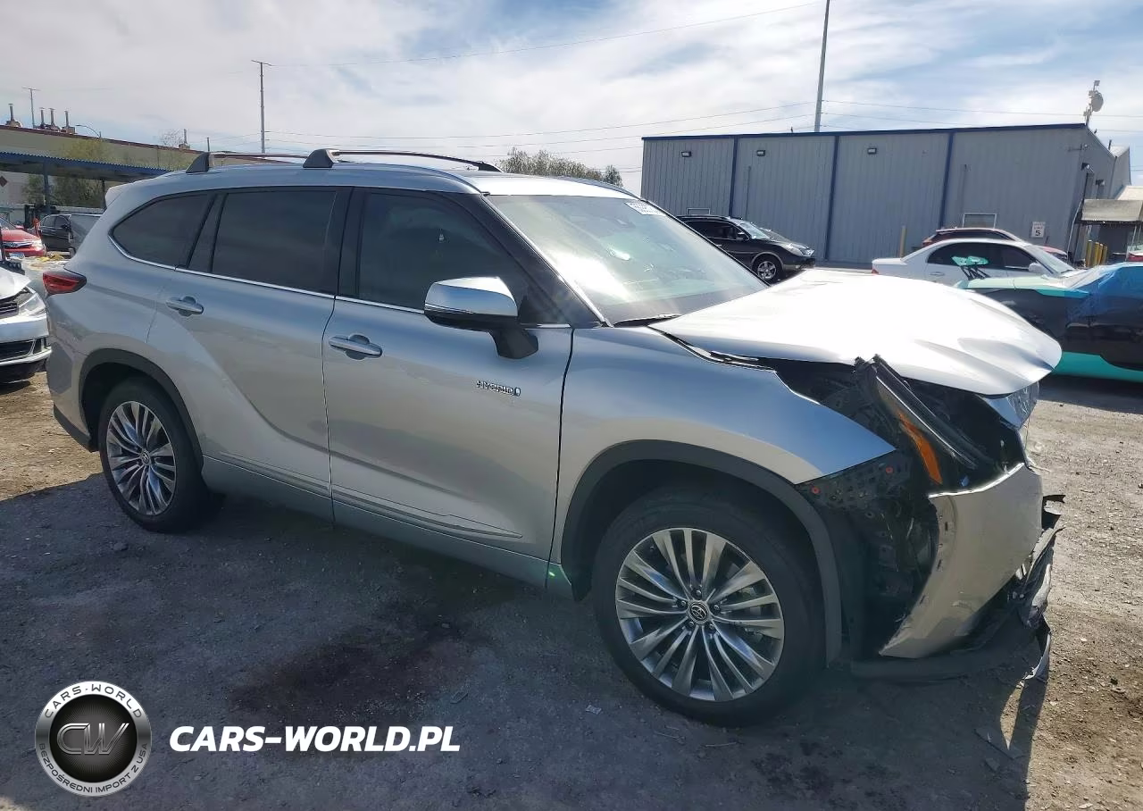 2021 Toyota Highlander Hybrid Platinum VIN:5TDFARAHXMS011512 - 4