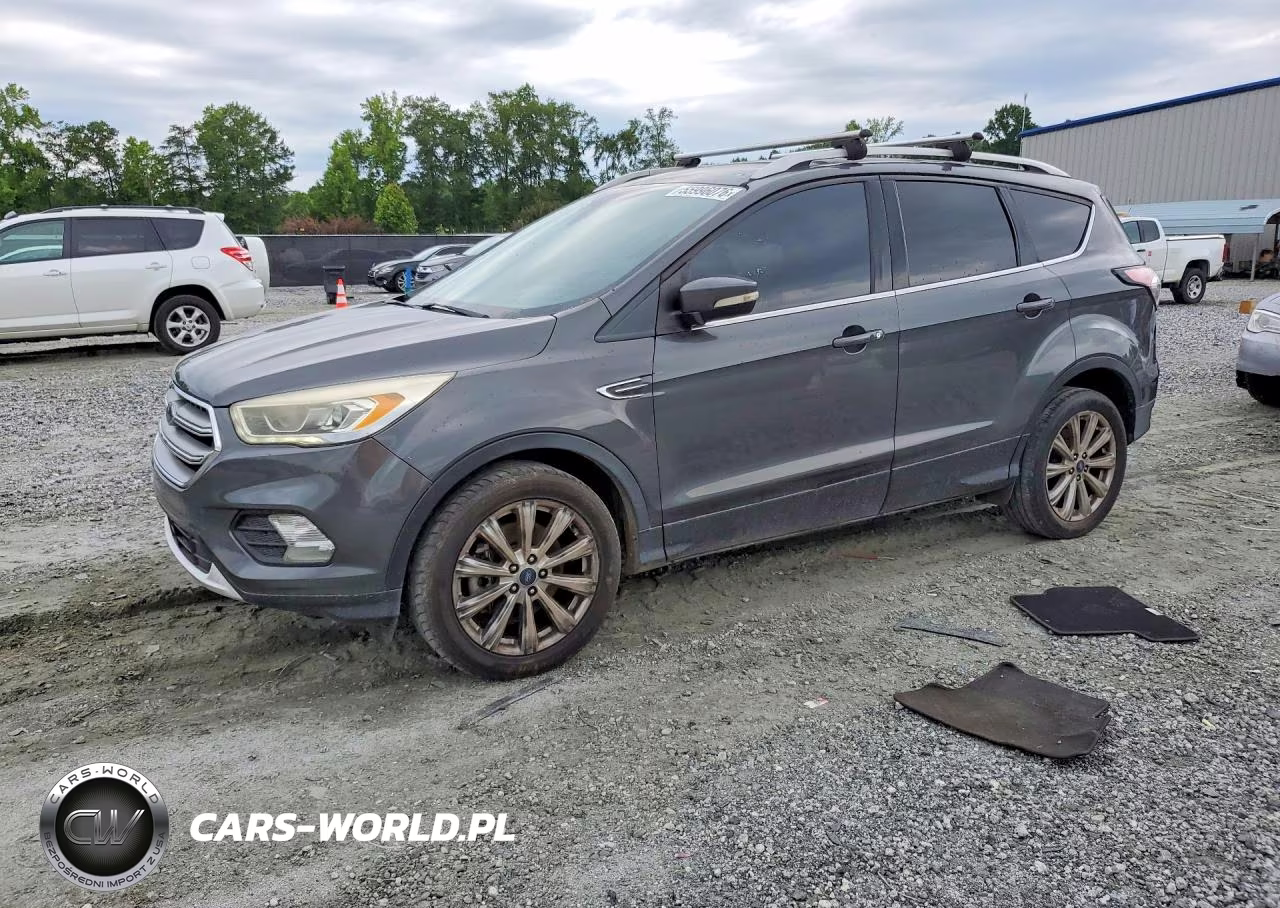 2017 Ford Escape Titanium – zdjęcie 1 z 12