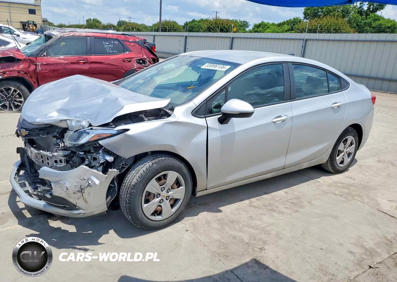 2018 Chevrolet Cruze Ls – zdjęcie 1 z 12