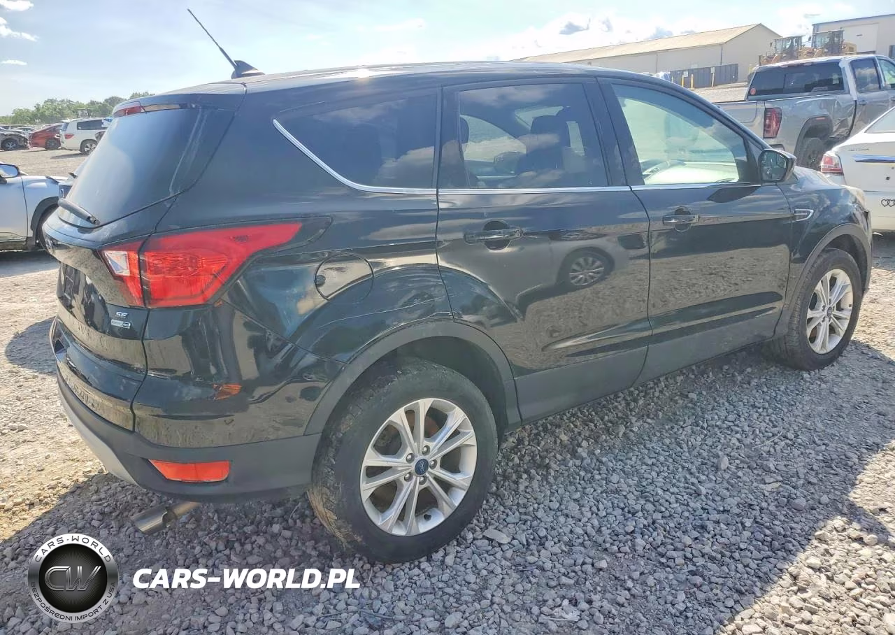 2019 Ford Escape Se VIN:1FMCU9GD7KUB09609 - 3