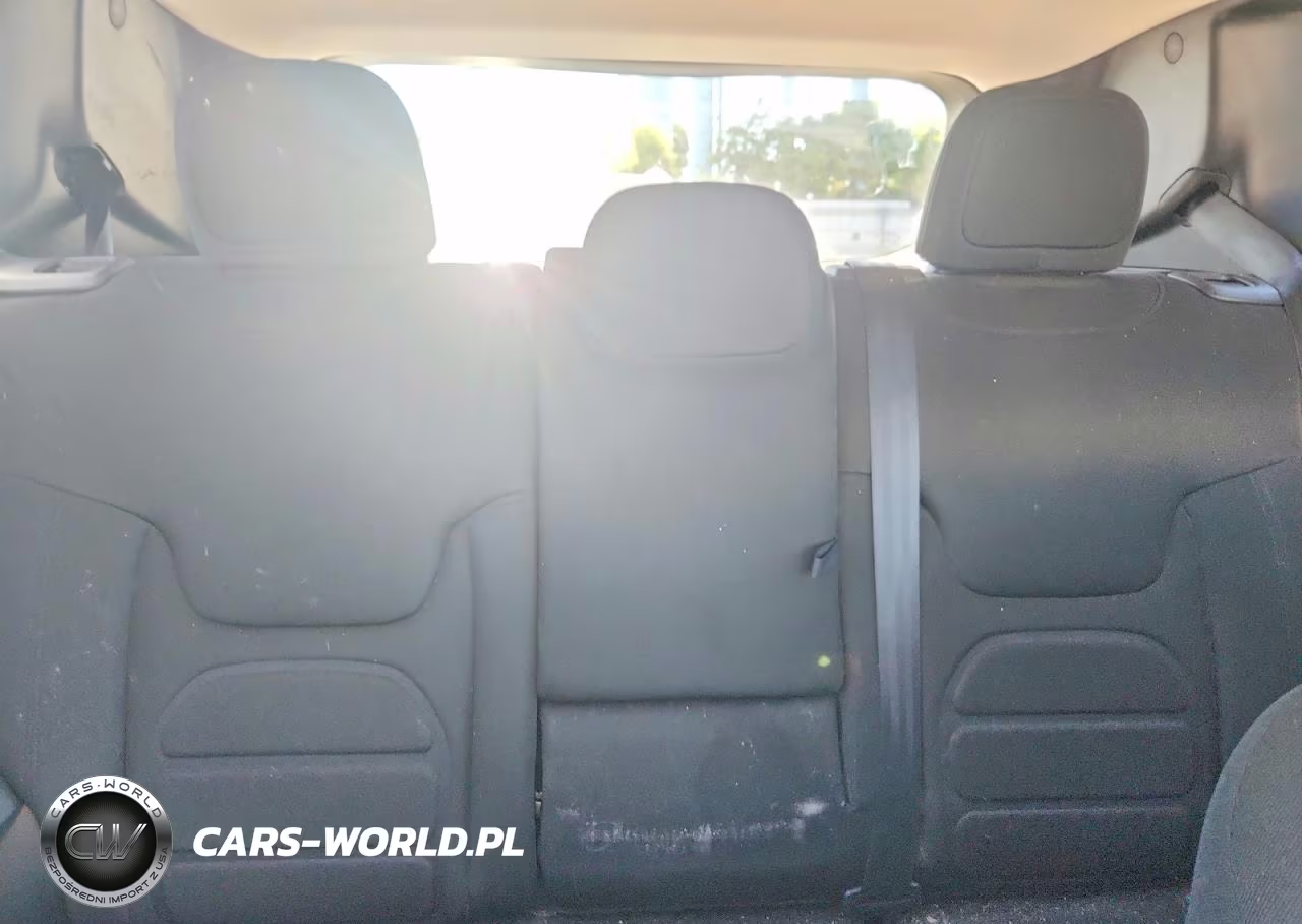 2020 Jeep Renegade Latitude VIN:ZACNJBBB1LPM02439 - 10