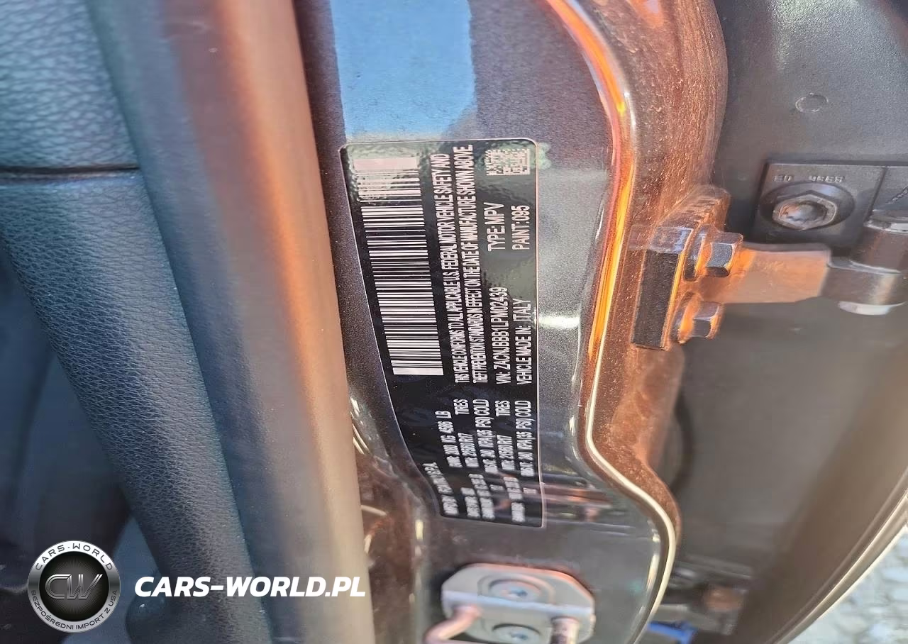 2020 Jeep Renegade Latitude VIN:ZACNJBBB1LPM02439 - 13