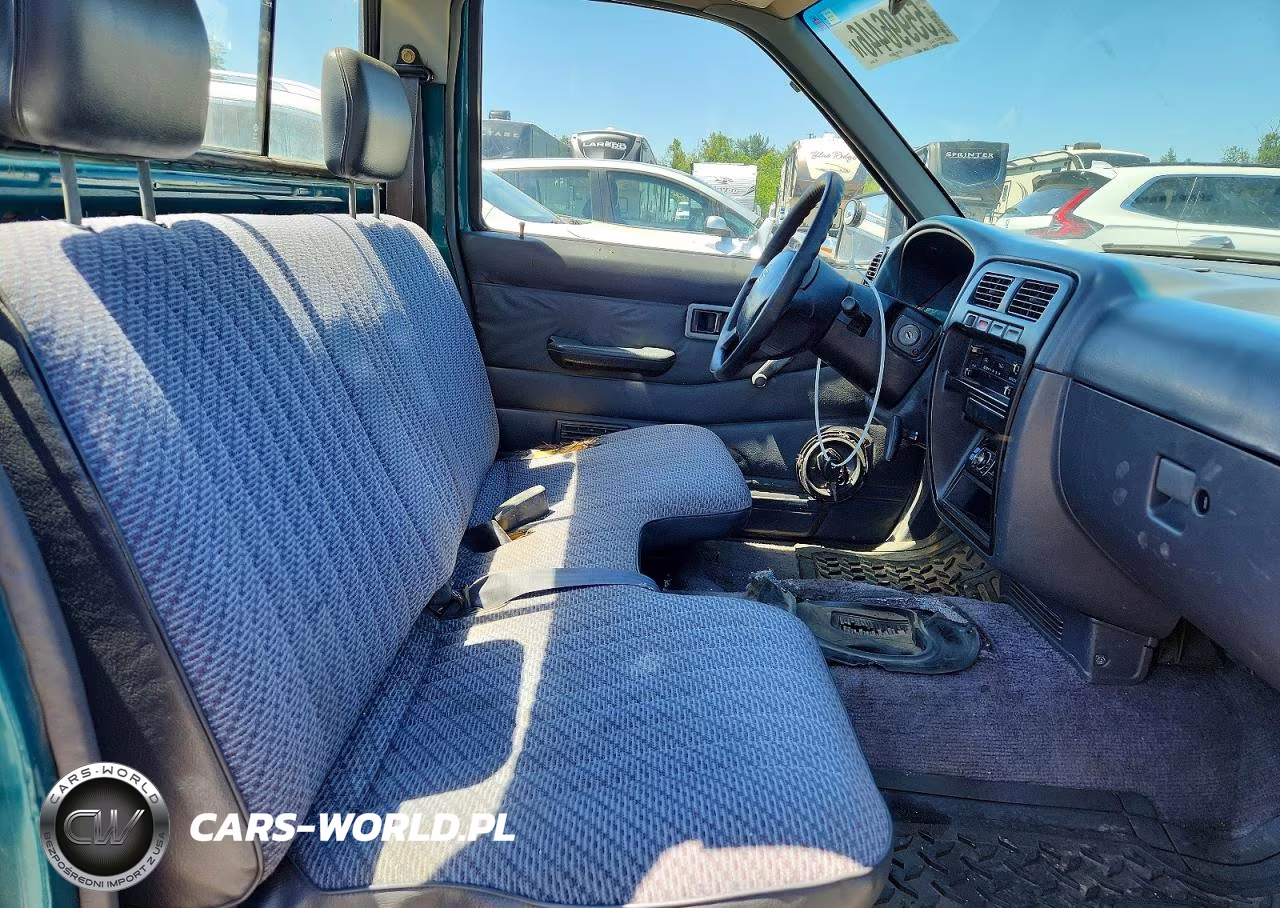 1996 Nissan Truck Xe VIN:1N6SD11Y7TC384043 - 10