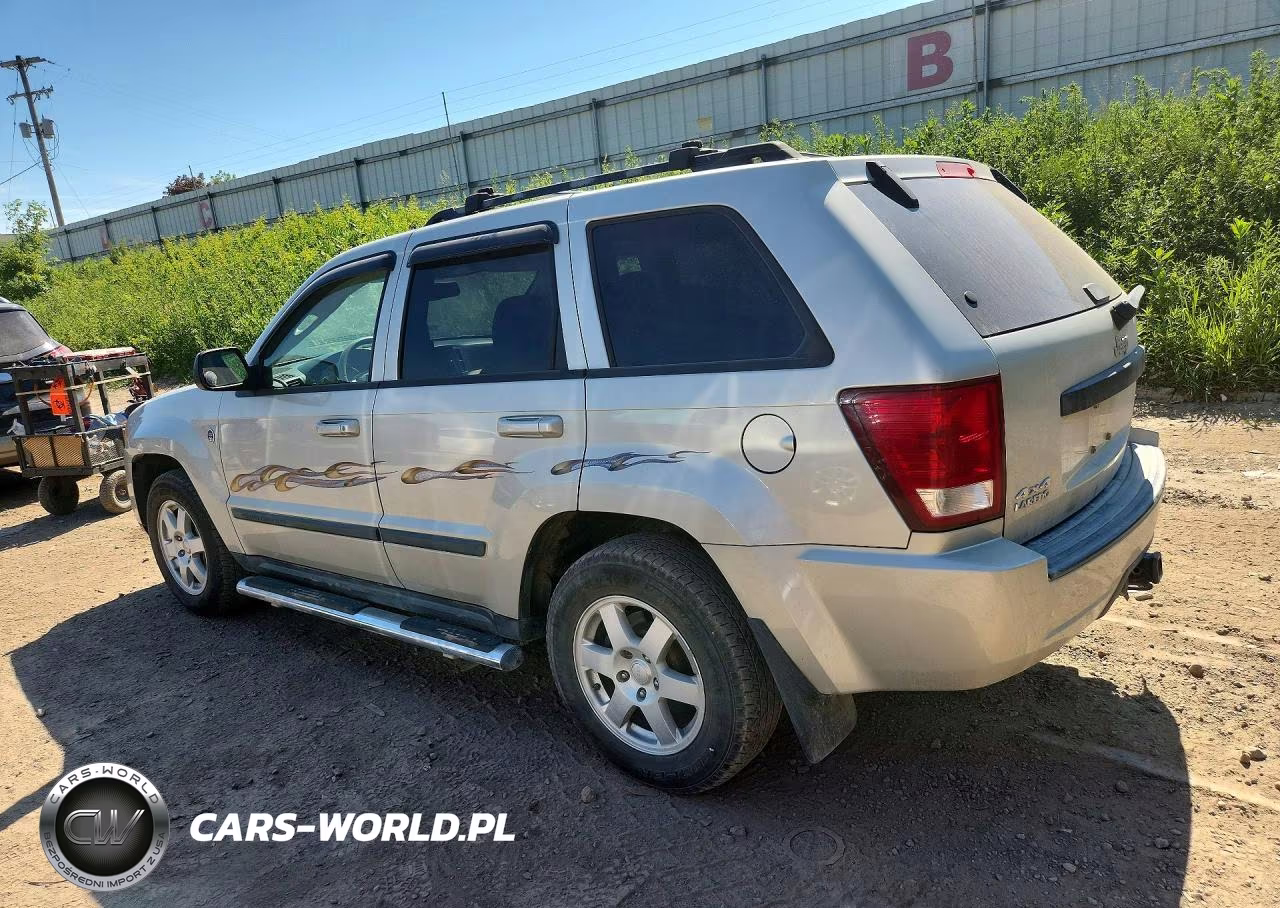 2009 Jeep Grand Cherokee Laredo VIN:1J8HR48P49C553398 - 2