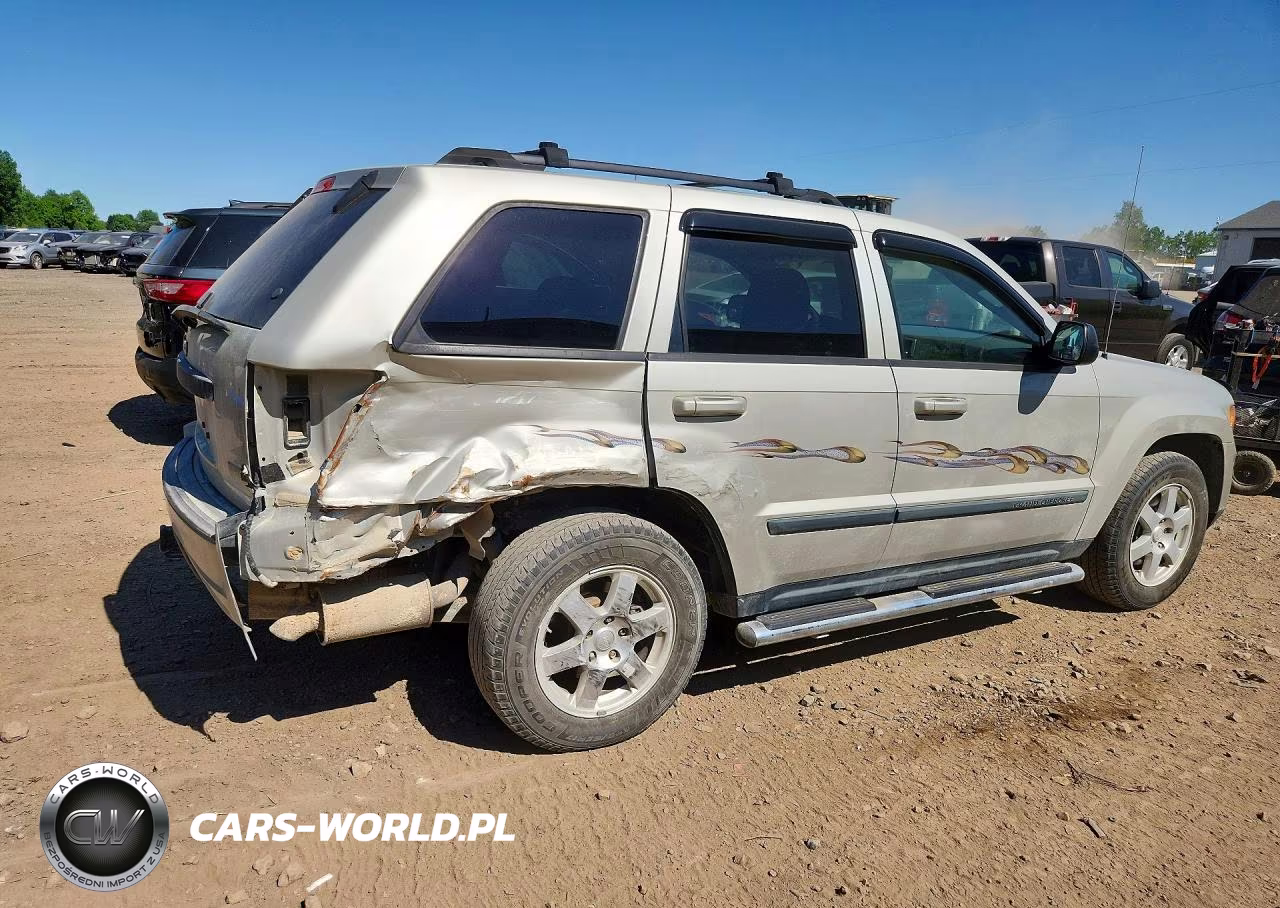 2009 Jeep Grand Cherokee Laredo VIN:1J8HR48P49C553398 - 3