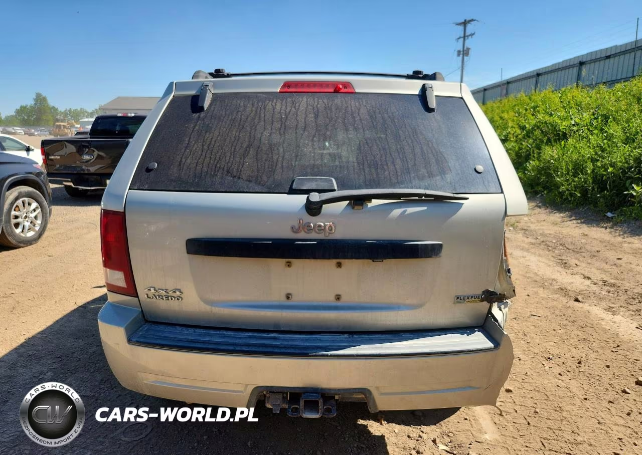 2009 Jeep Grand Cherokee Laredo VIN:1J8HR48P49C553398 - 6