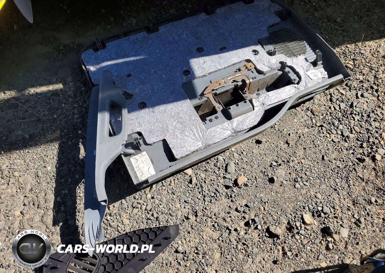 2019 Ford F650 Super Duty VIN:1FDWX6DC2KDF13223 - 12