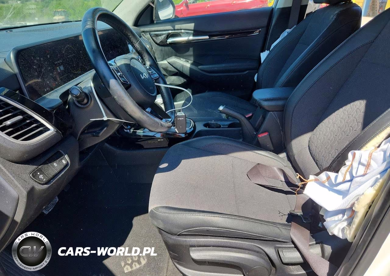 2024 Kia Seltos S VIN:KNDEU2AAXR7526962 - 7