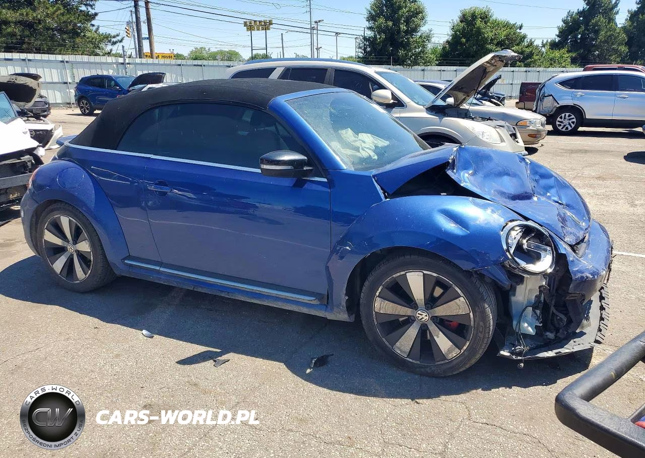 2013 Volkswagen Beetle Turbo VIN:3VW7S7AT7DM825561 - 4